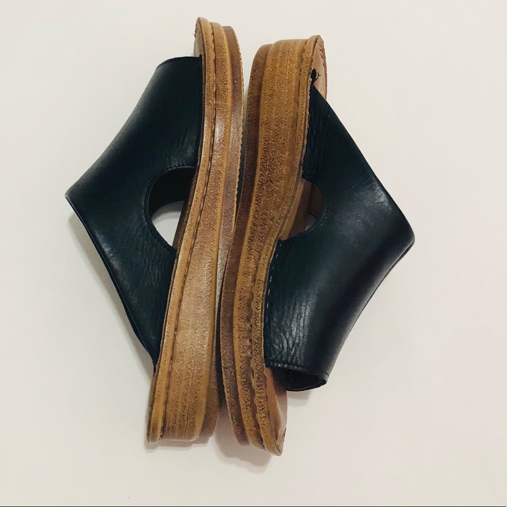 Bella Vita Mae-Italy Slide Sandals Black Leather